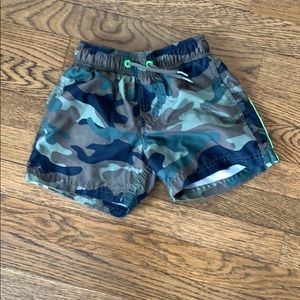 Boys Sunder camo swim trunks